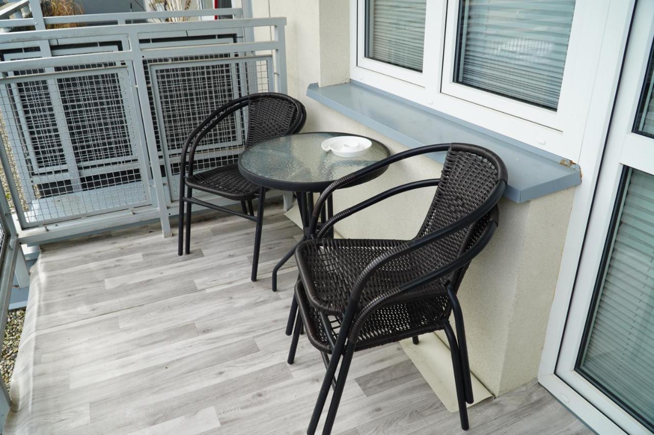 Jedenastka Apartment Plock Bagian luar foto